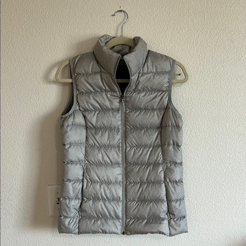 Women's Eddie Bauer Gray Puffer Vest
